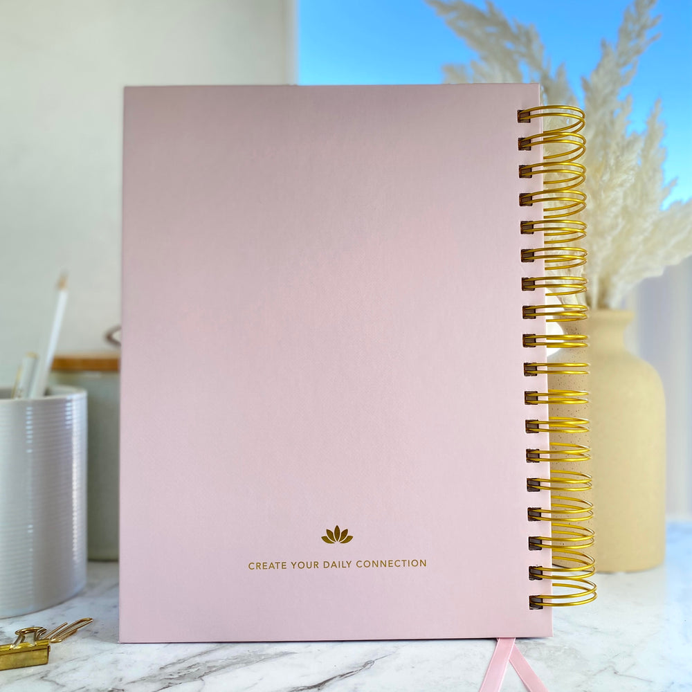 2026 SPIRAL WEEKLY Planner Diary (WEEK-TO-VIEW) BLUSH PINK
