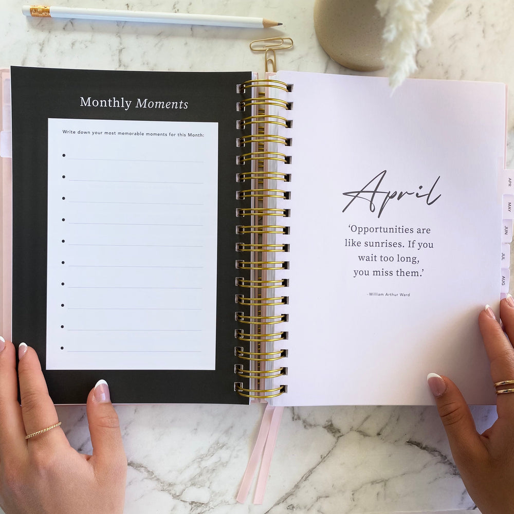 2026 SPIRAL WEEKLY Planner Diary (WEEK-TO-VIEW) BLUSH PINK